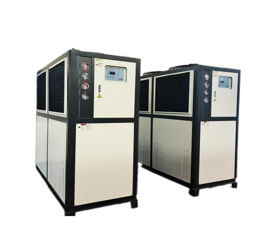 30HP低溫水(shui)冷(leng)式冷(leng)水(shui)機(ji)